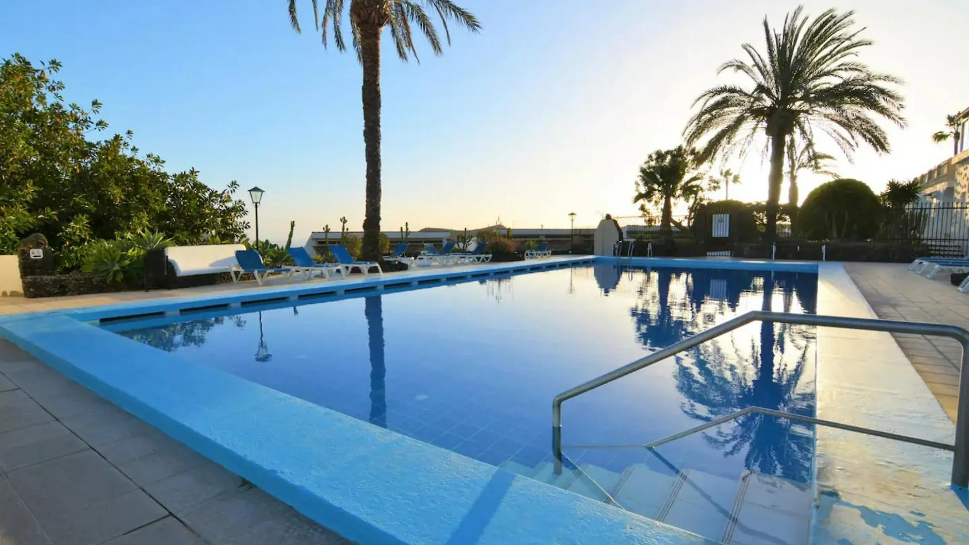 Holiday home Bungalow Con Piscina Comunitaria Chayofa